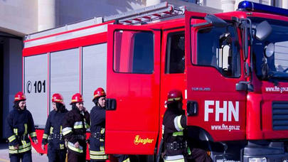 FHN: Binəqədidə yanan binada yenə yanğın olub